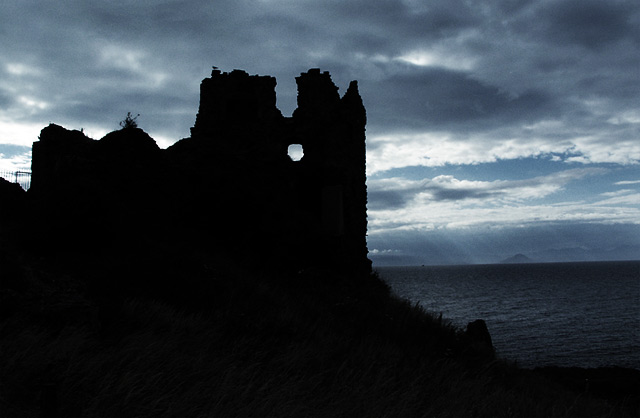6dunure-castle